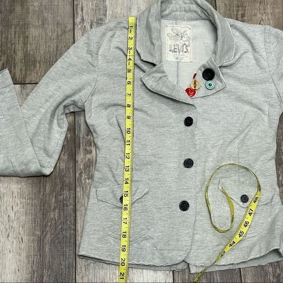 Levi’s Distressed Cotton Blazer Jacket Gray With Colorful Button Detail Sz Small - Picture 9 of 15